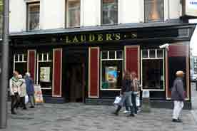 Lauders Bar 2008